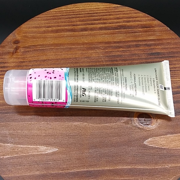 Olay Scrubs 5 in 1 clean Pore Perfecting - Picture 4 of 4